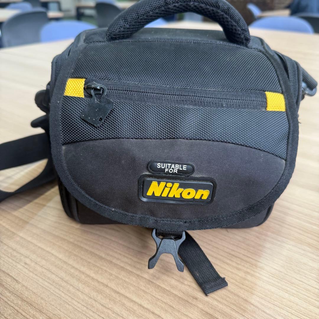 最安値　Nikon D3200 ケース　レンズ付き　スターターセット