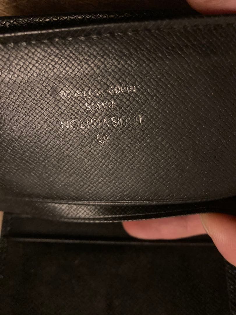 最終値下げLouis Vuitton ブラック名刺入れ