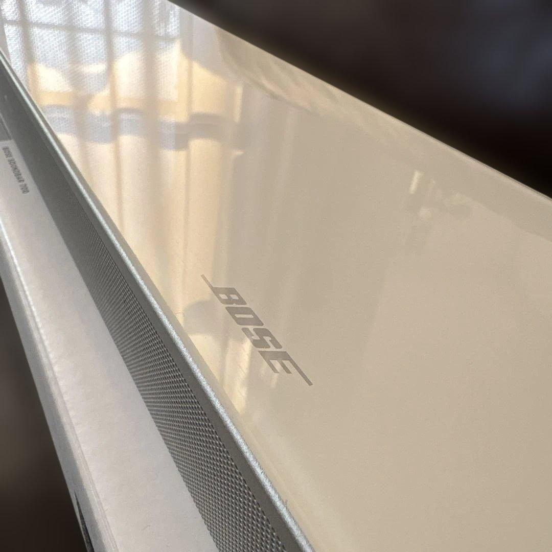 【本体美品】BOSE SOUNDBAR 700 サウンドバー スピーカー 白