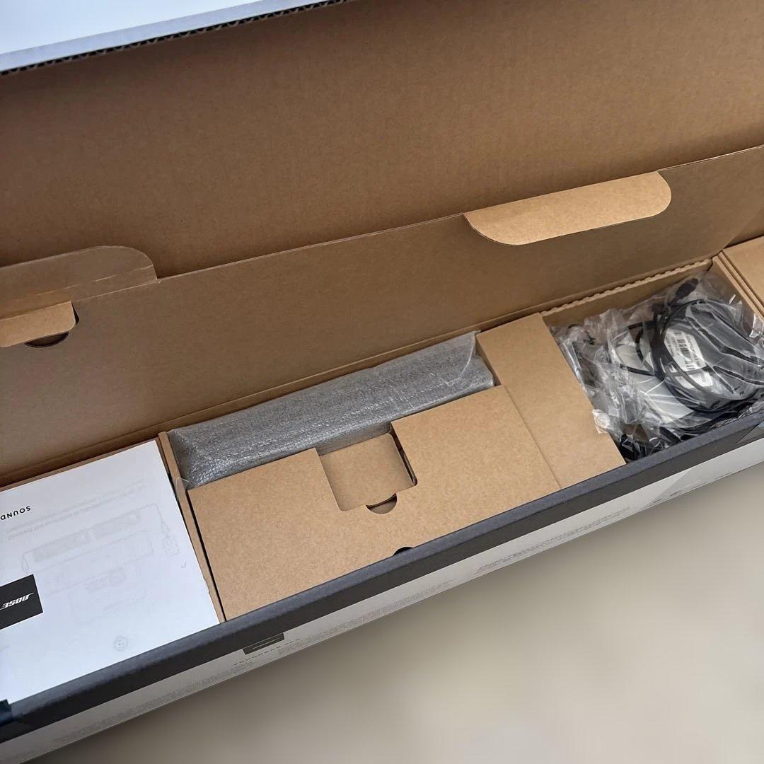 【本体美品】BOSE SOUNDBAR 700 サウンドバー スピーカー 白