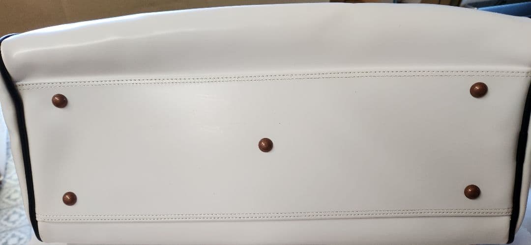 Von Dutch ホワイト ボストンバッグ