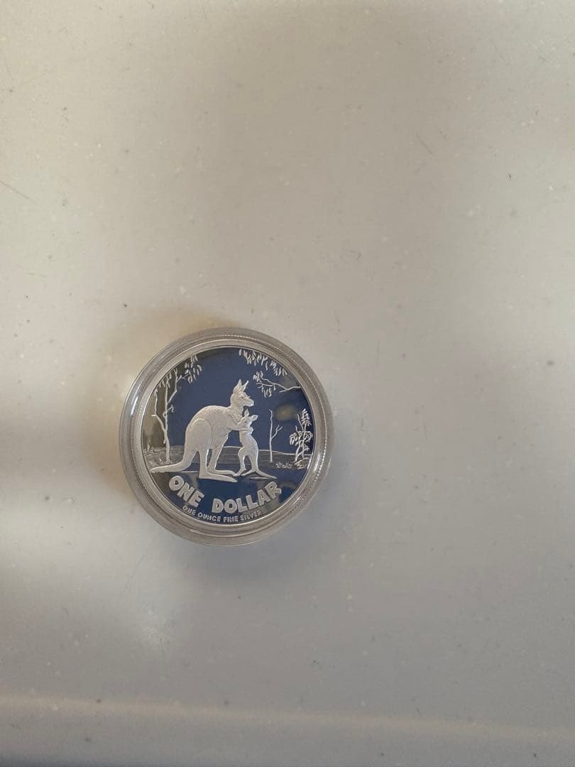 オーストラリア 1ドル 純銀　1オンス？