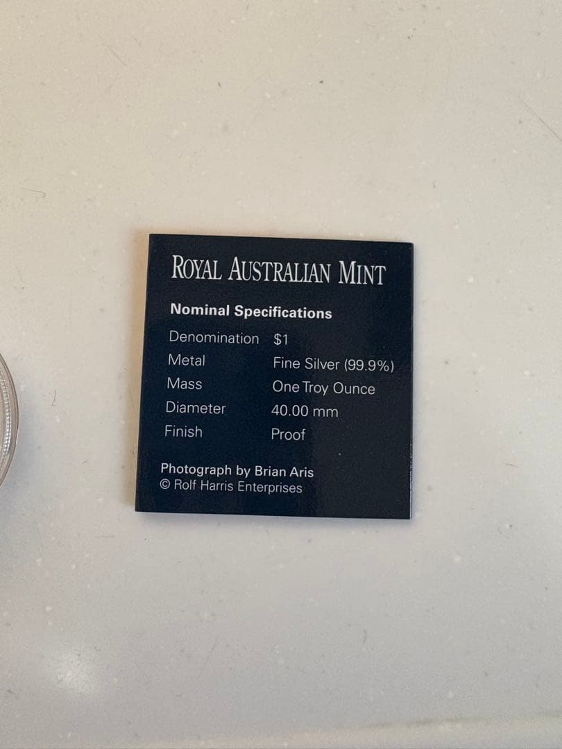 オーストラリア 1ドル 純銀　1オンス？