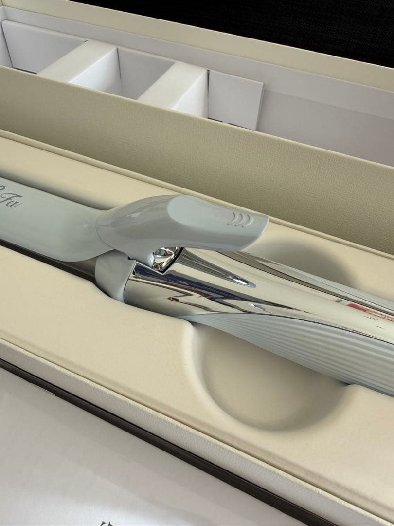 りりり　新品同様＊リファ カールアイロン 26mm RE-BJ-02A