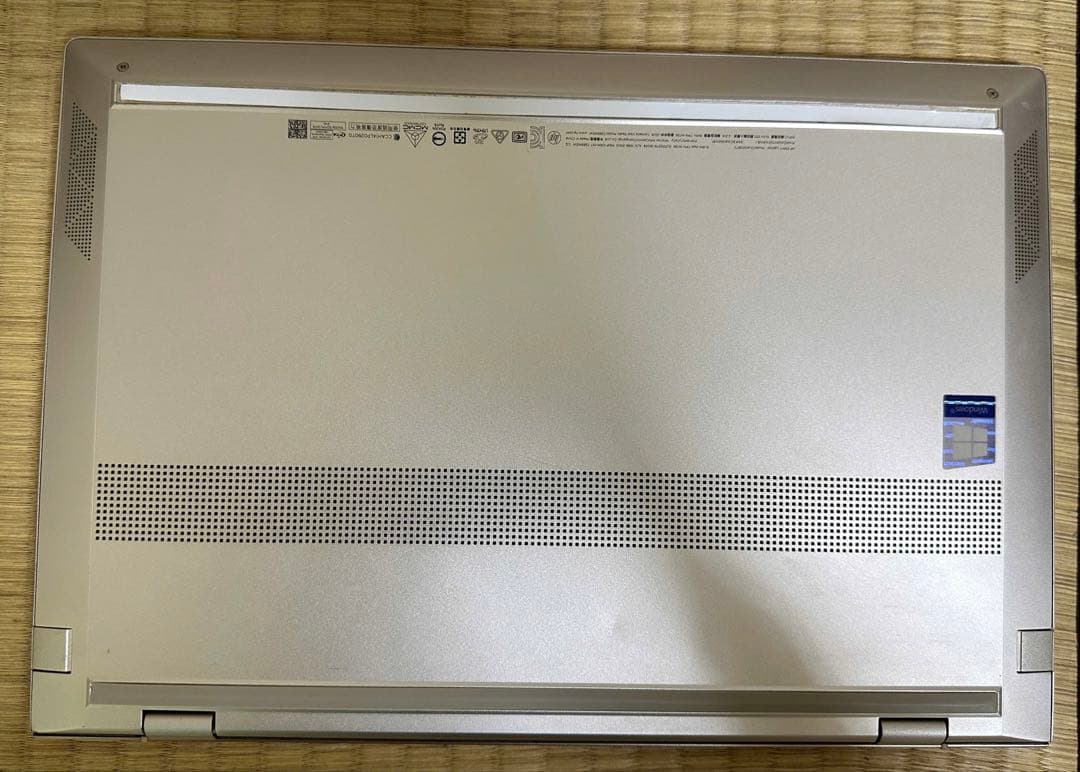 Hp Envy. Core i5-8250u. メモリ 8gb. ジャンク.
