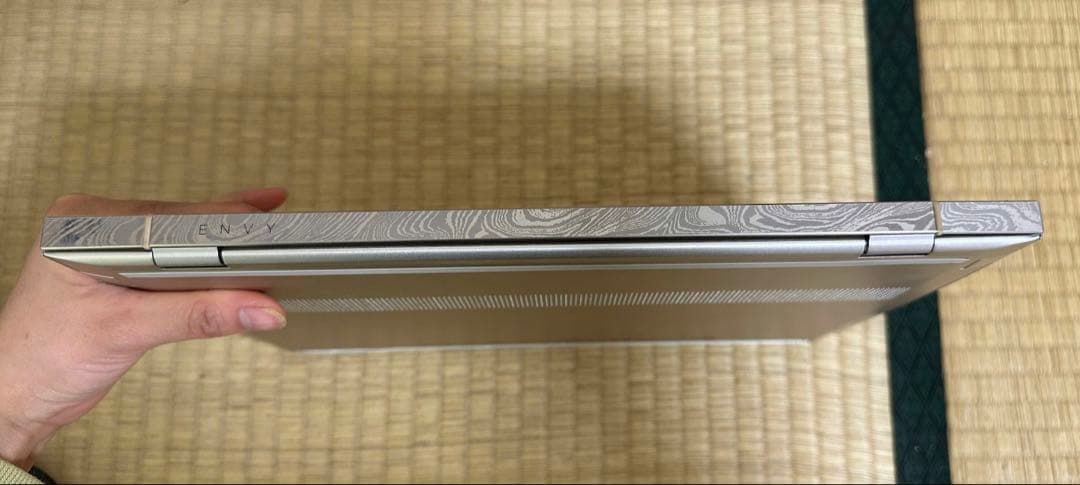 Hp Envy. Core i5-8250u. メモリ 8gb. ジャンク.