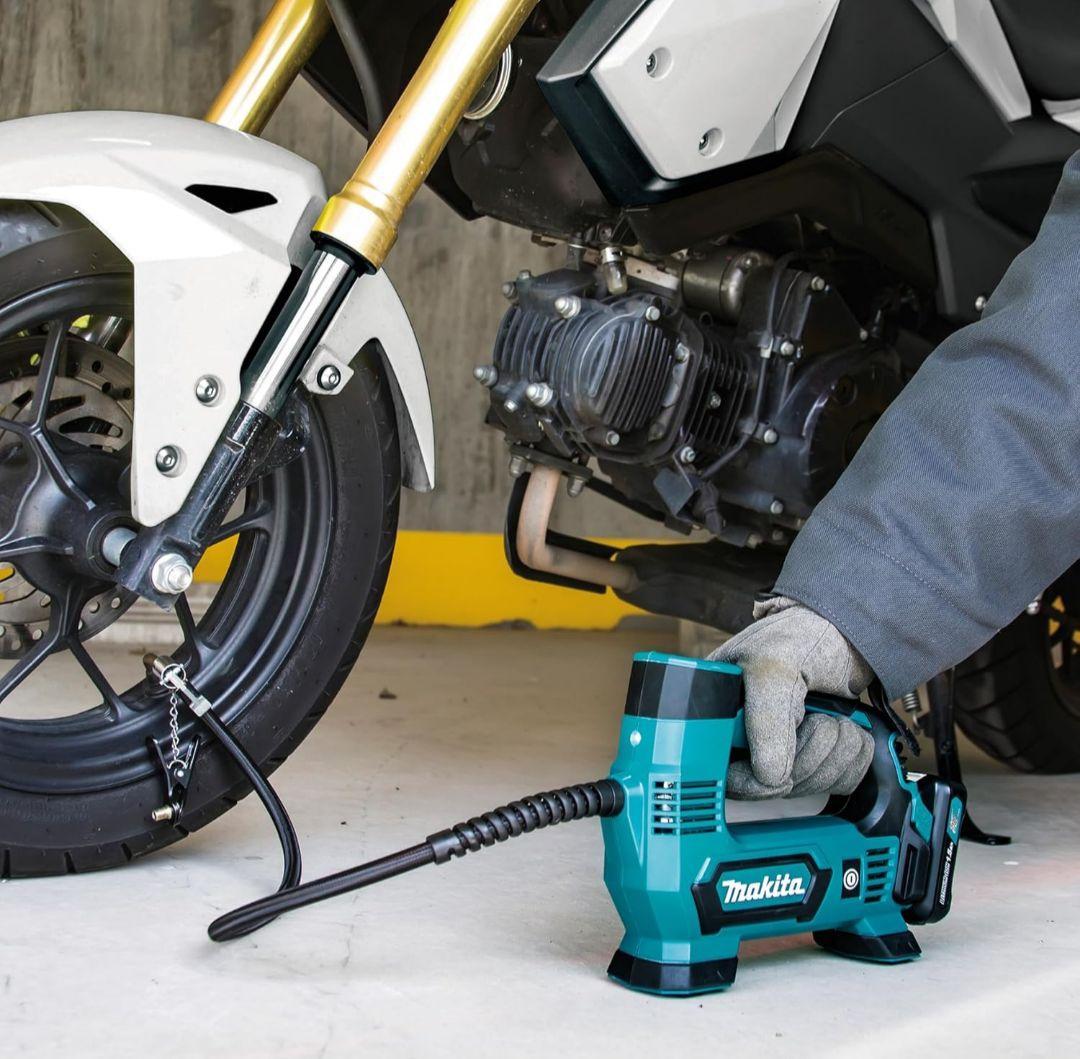 マキタ(Makita) 充電式空気入れ(本体のみ) MP100DZ