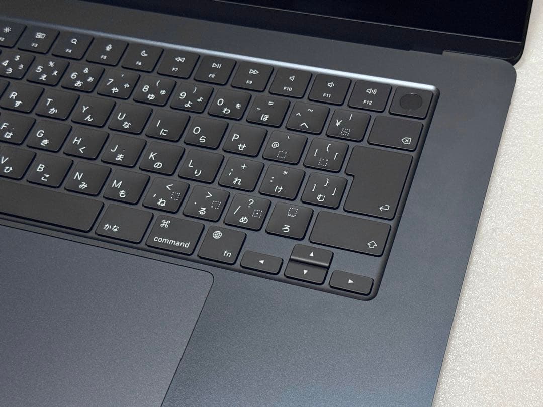 未使用に近い　バッテリー100%　MacBook Air M3 15 512GB