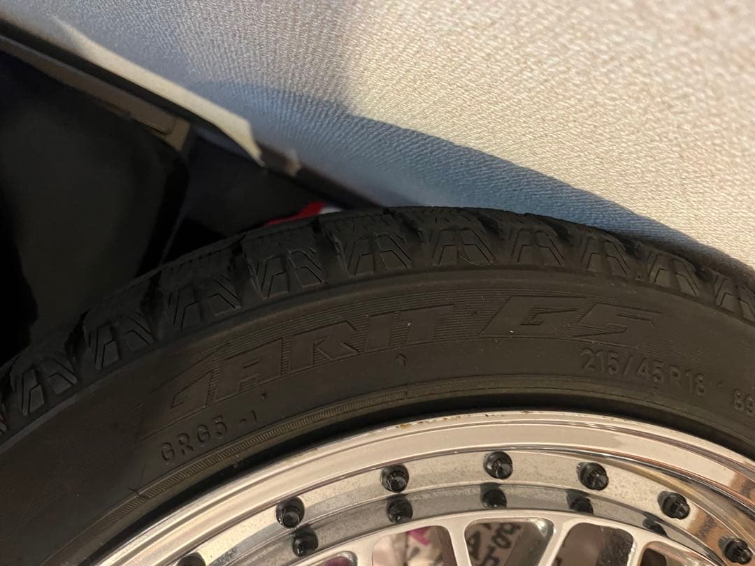 アメ鍛ホイール VIP modular VRC110 18インチ