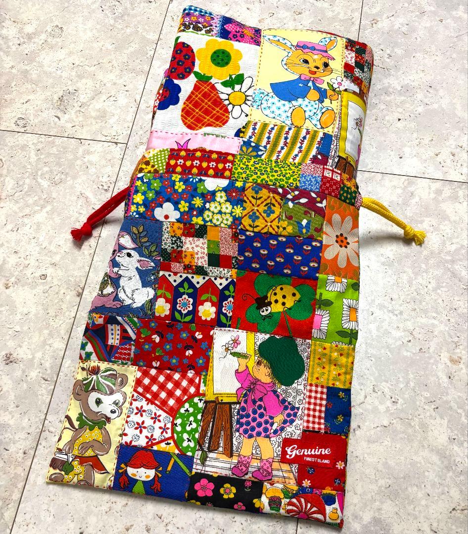 ハンドメイド❇大きめビンテージ❇レトロアニマルパッチワークマットと巾着セット