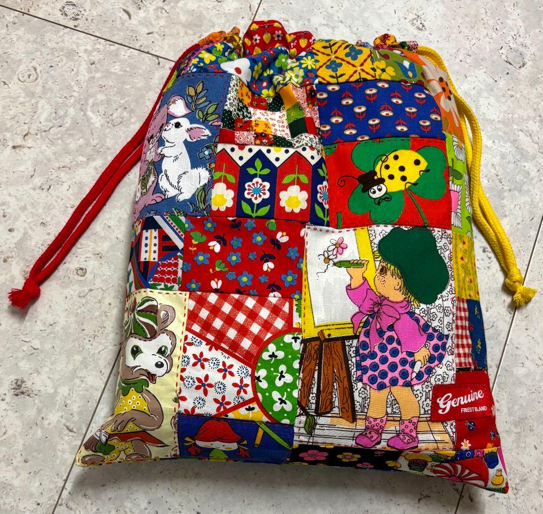 ハンドメイド❇大きめビンテージ❇レトロアニマルパッチワークマットと巾着セット