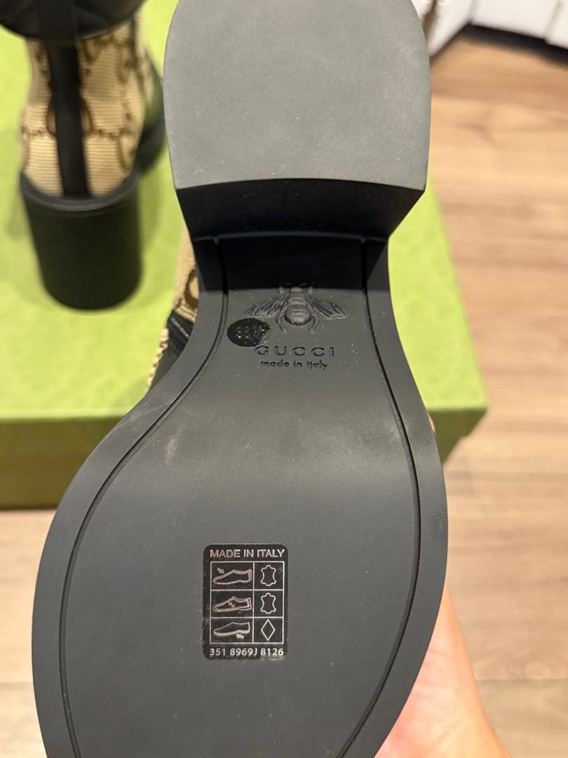 新品未使用！GUCCI GGロゴ ショートブーツ