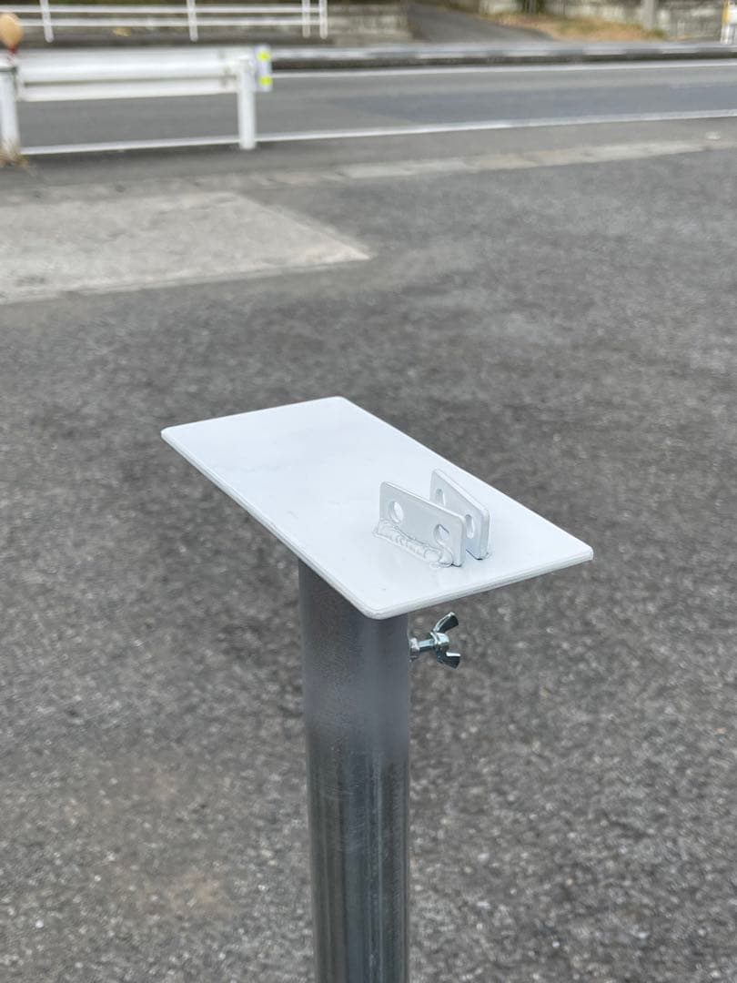 記念撮影スマホスタンド　スマホを載せるだけで角度調整可能