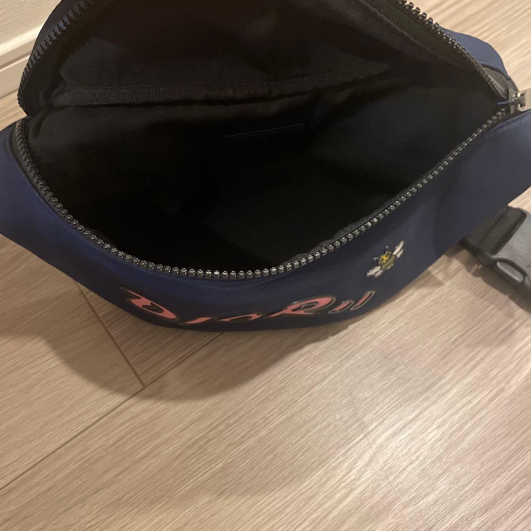 【美品】ディオール　KAWS　ウエストバッグ　ボディーバッグ　カード付