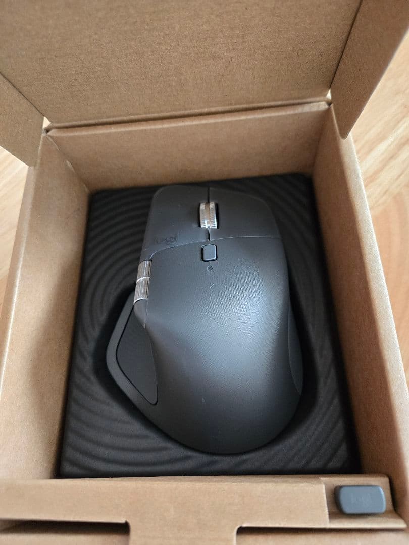 Logitech MX MASTER4 ワイヤレスマウス 本体(箱付き)