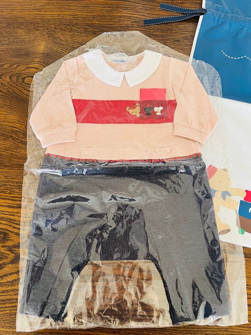 ファミリア　新品　現行品　カバーオール　ロンパース　出産祝い　ユニセックス