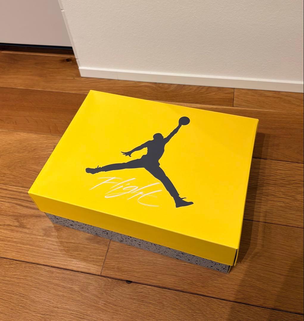 靴 NIKE AIR JORDAN 4 RETRO \"LIGHTNING\"