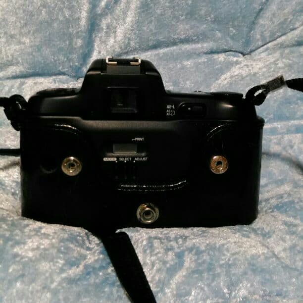 Nikon ニコン　一眼レフカメラ　(フィルムカメラ)F-601