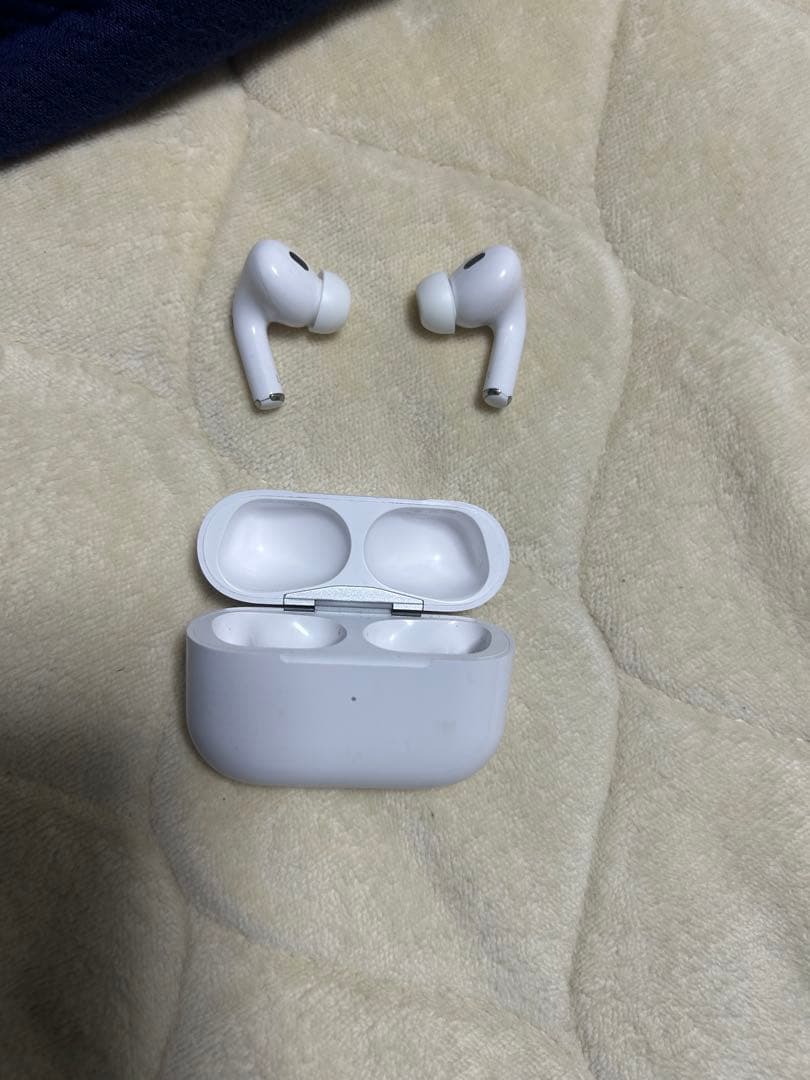 AirPods Pro 第二世代　本体 ホワイト