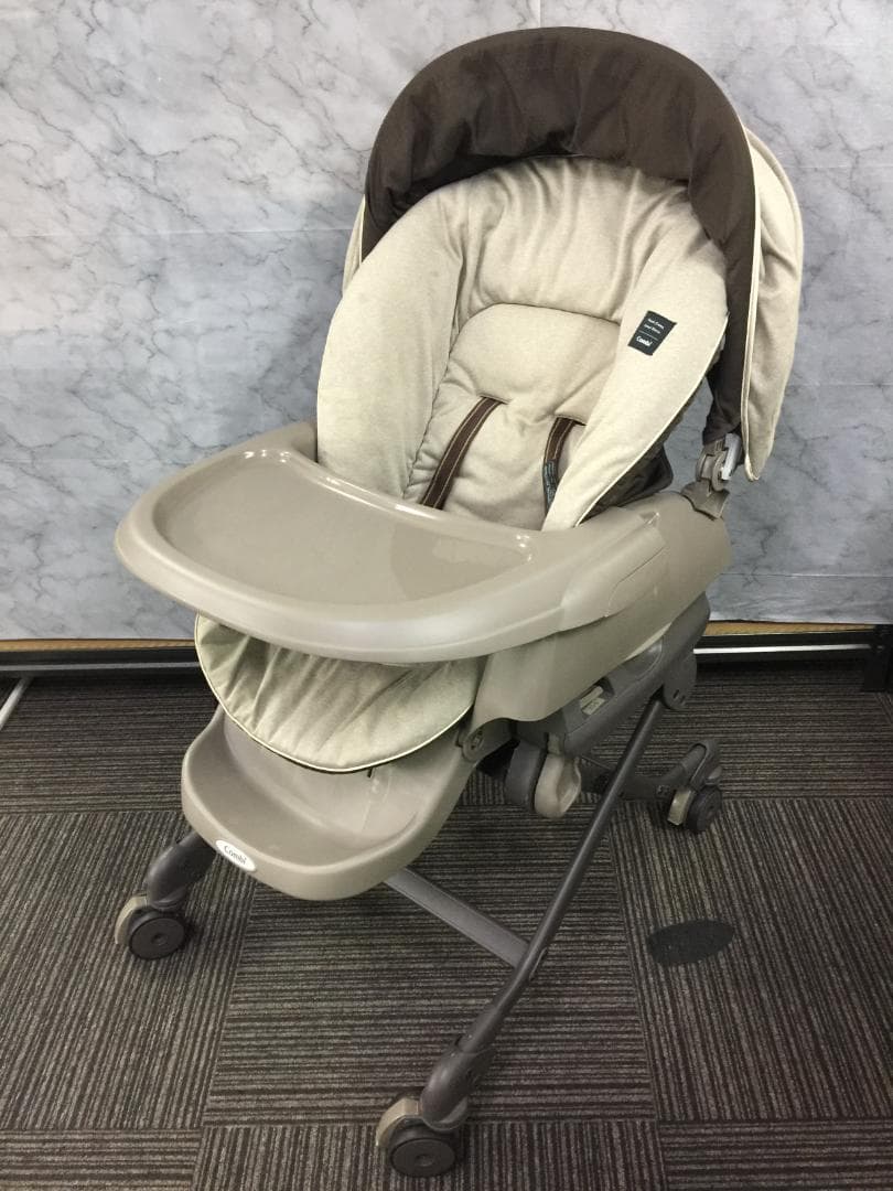 電動ハイローチェア★コンビ ネムリラ AUTO SWING BEDi