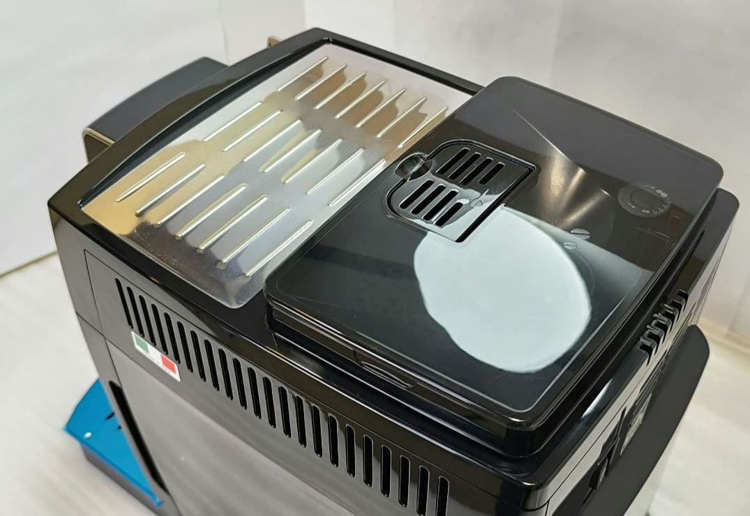 デロンギマグニフィカS コンパクト全自動コーヒーマシン ECAM23120B