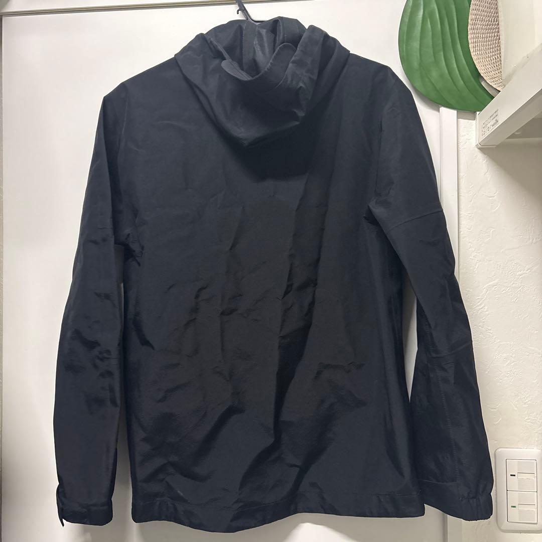 ラコステ ブラック マウンテンパーカー