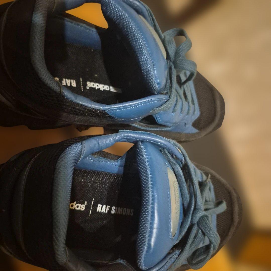 アディダス RAF SIMONS レプリカントオズウィーゴ