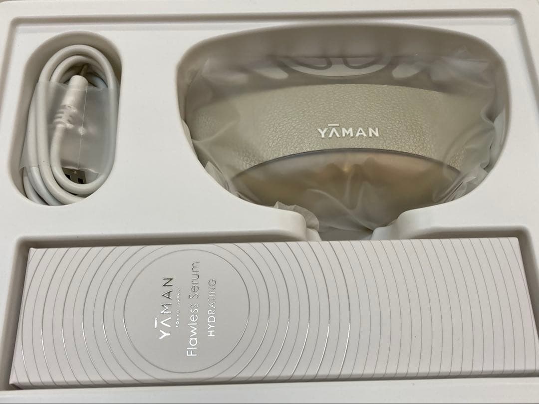未使用品　美顔器　ヤーマン　YJFD1N リフトロジー