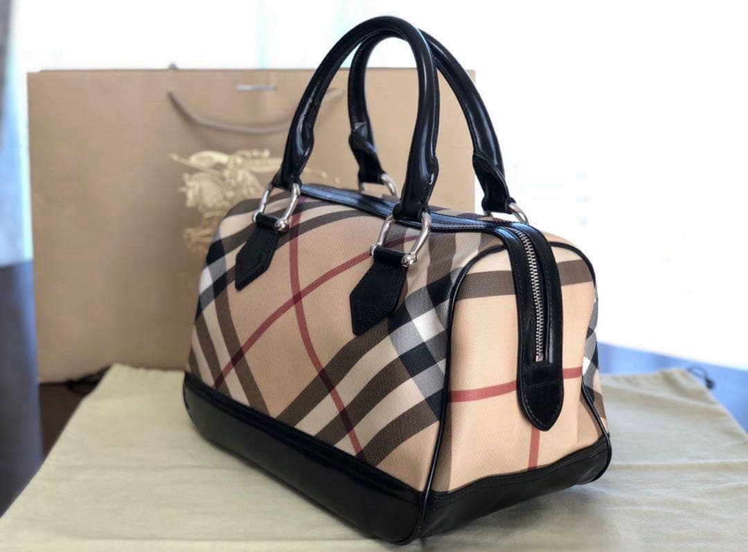 Burberry バッグ