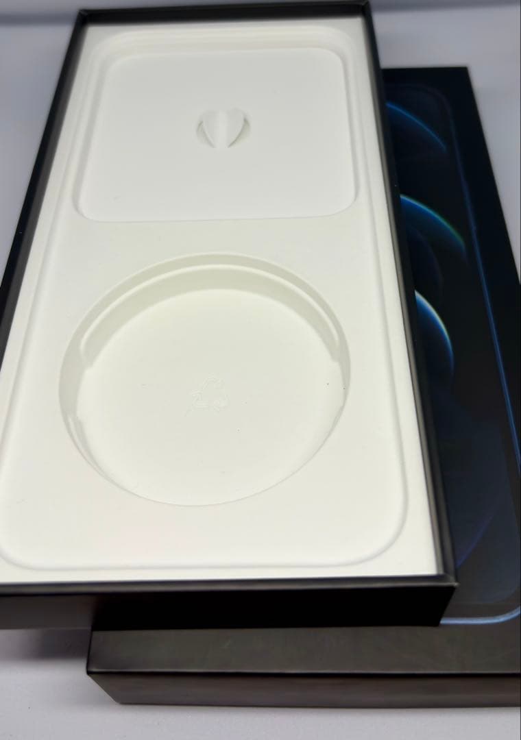 Apple iPhone 12Promaxブルー 256GB本体　SIMフリー