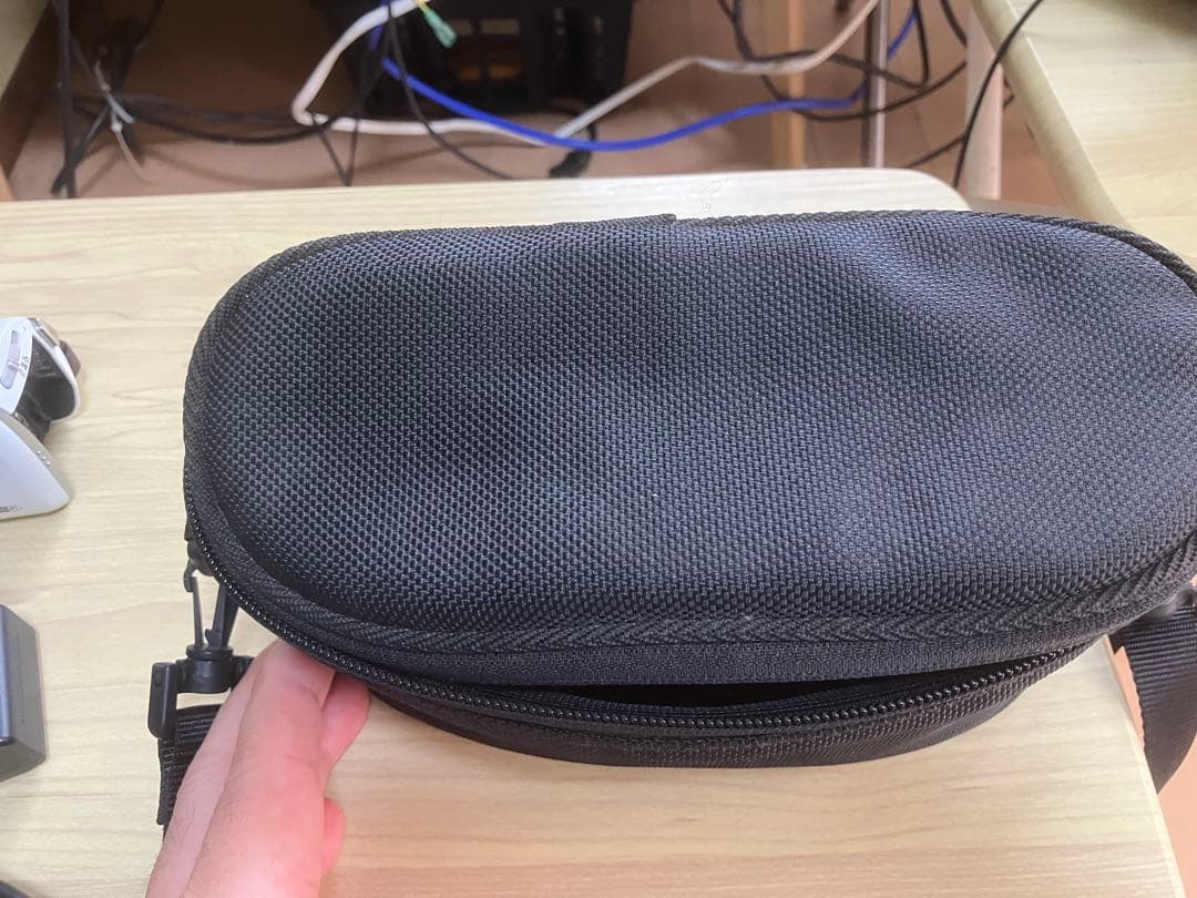 Panasonic HC-V520M ビデオカメラ、パナソニック製のケース付き