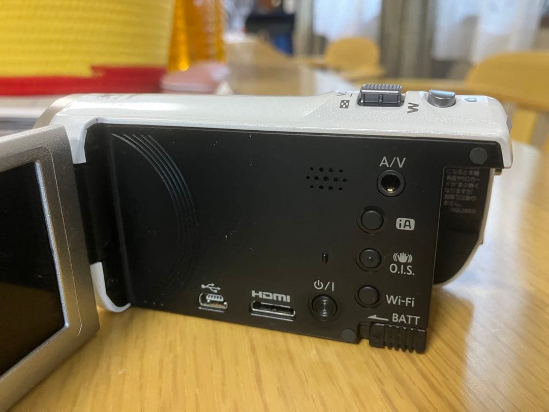 Panasonic HC-V520M ビデオカメラ、パナソニック製のケース付き