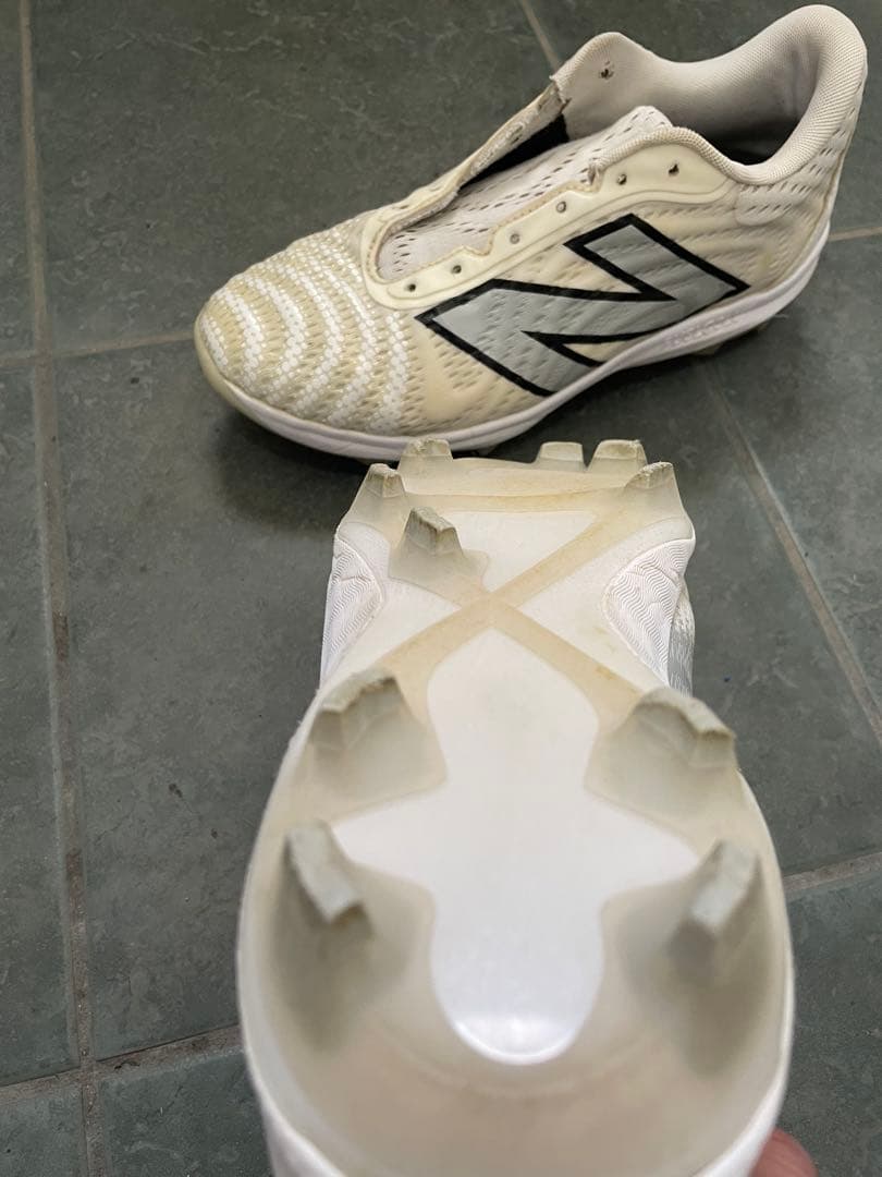 New Balance スパイク　ホワイト　ニューバランス