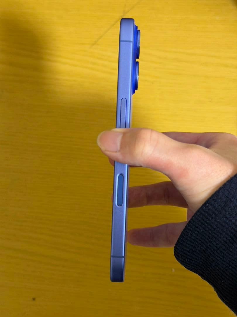 Apple iPhone 16 ウルトラマリン 本体