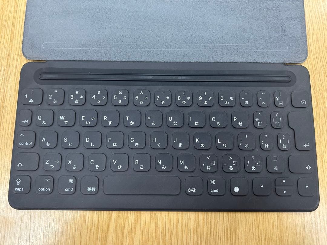 【必見・美品】APPLE 10.5インチ IPAD SMART KEYBOARD