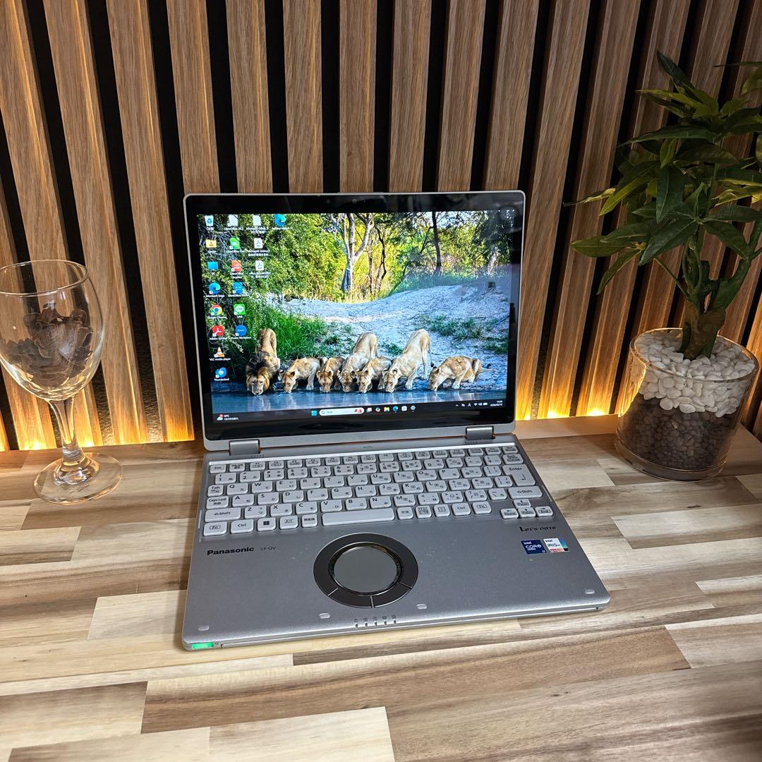 タッチパネル式‼️Let's note QV1☘最高峰i7☘大人気ノートパソコン