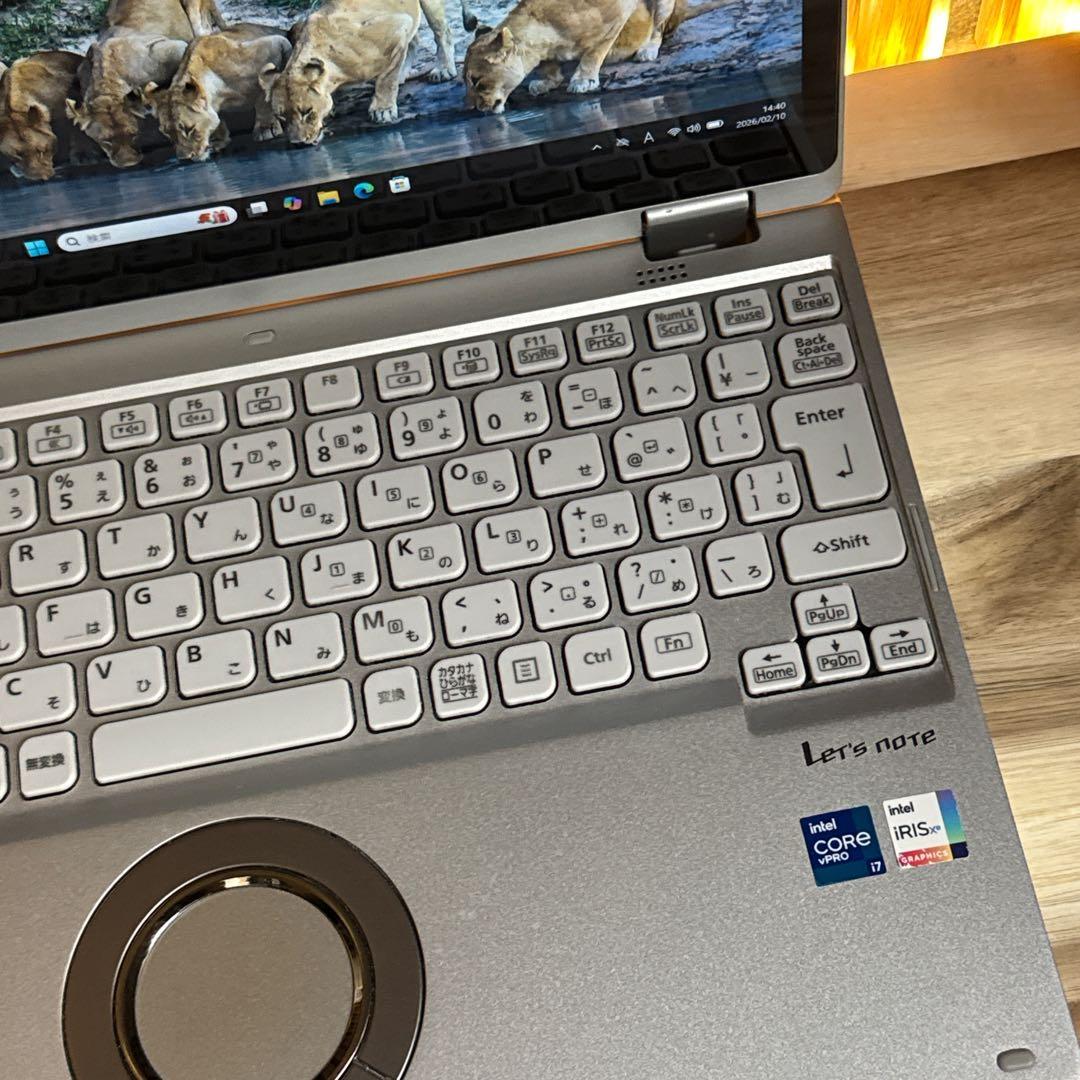 タッチパネル式‼️Let's note QV1☘最高峰i7☘大人気ノートパソコン