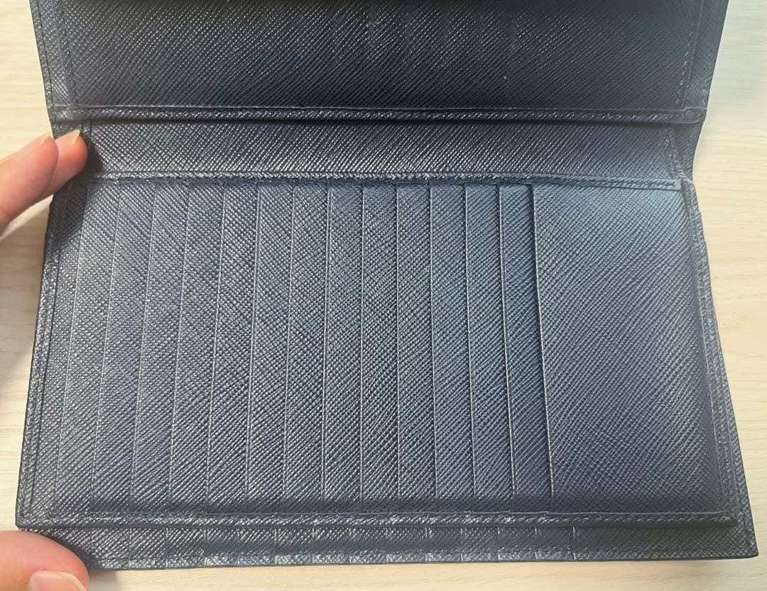 PRADA　プラダ　三つ折り　財布　メンズ　ギャランティーカード付き