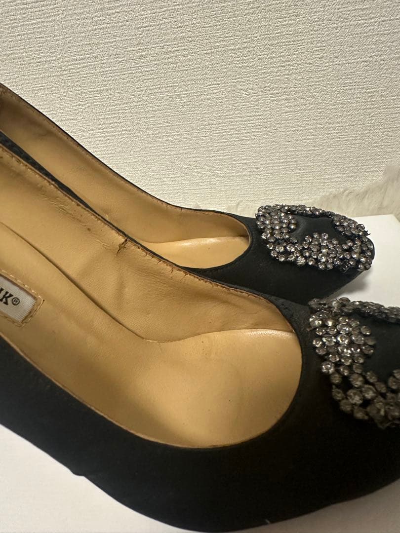 マノロブラニク MANOLO BLAHNIK ハンギシ　37