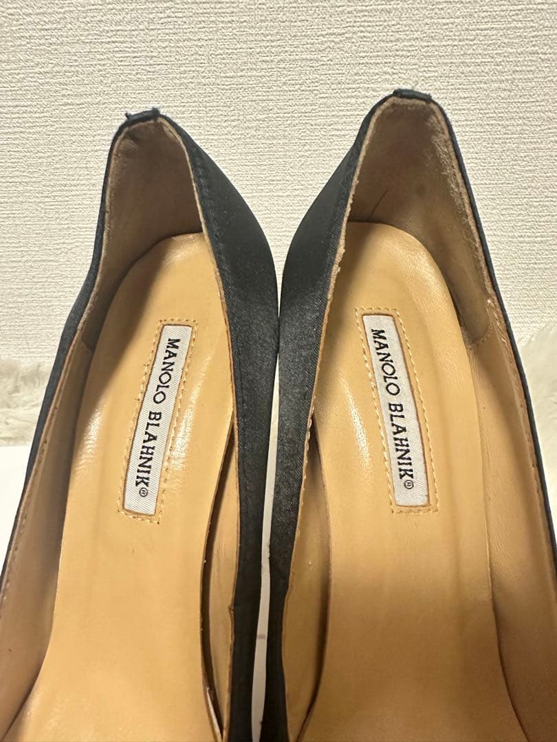 マノロブラニク MANOLO BLAHNIK ハンギシ　37