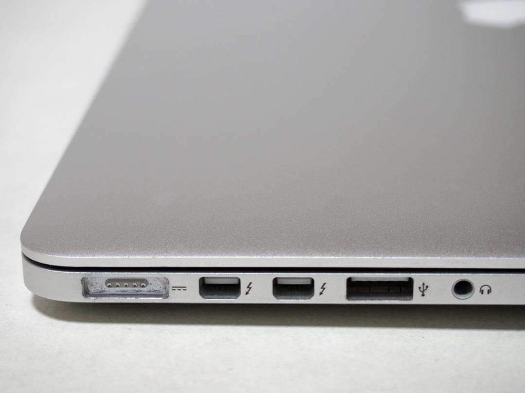 ☆美品 バッテリー弱 Apple MacBook Pro 2015 15インチ☆