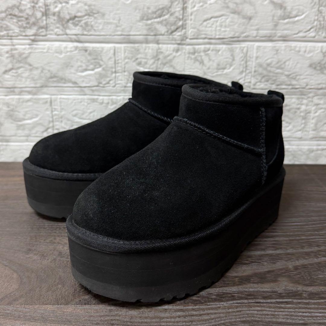 UGG クラシックウルトラミニプラットフォーム 黒 24cm