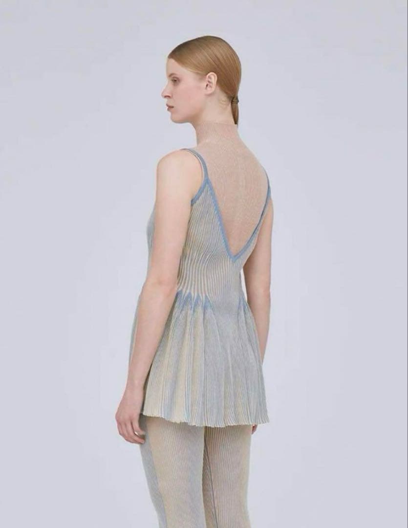 CFCL HYPHA LUCENT CAMISOLE タグ付き未使用