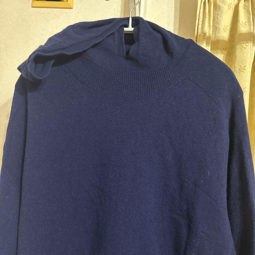 ハグオーワー フード付きニットセーター