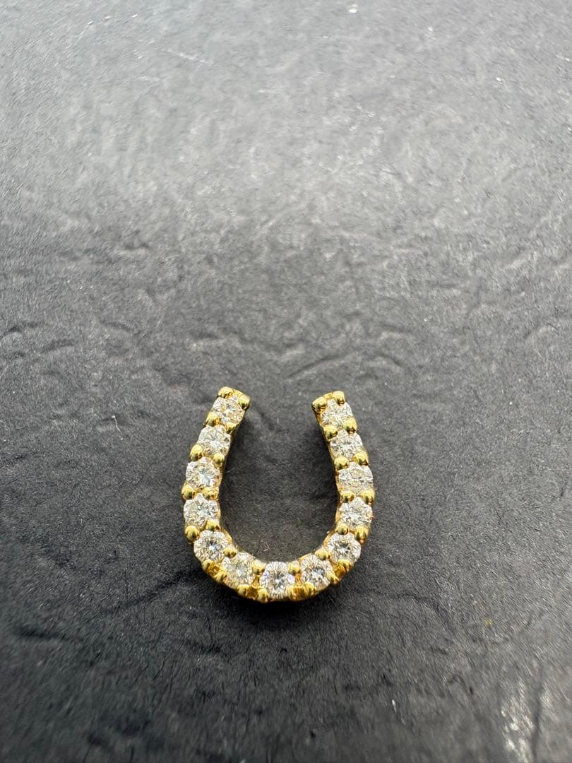 馬蹄　ネックレストップ　k18 0.17ct刻印