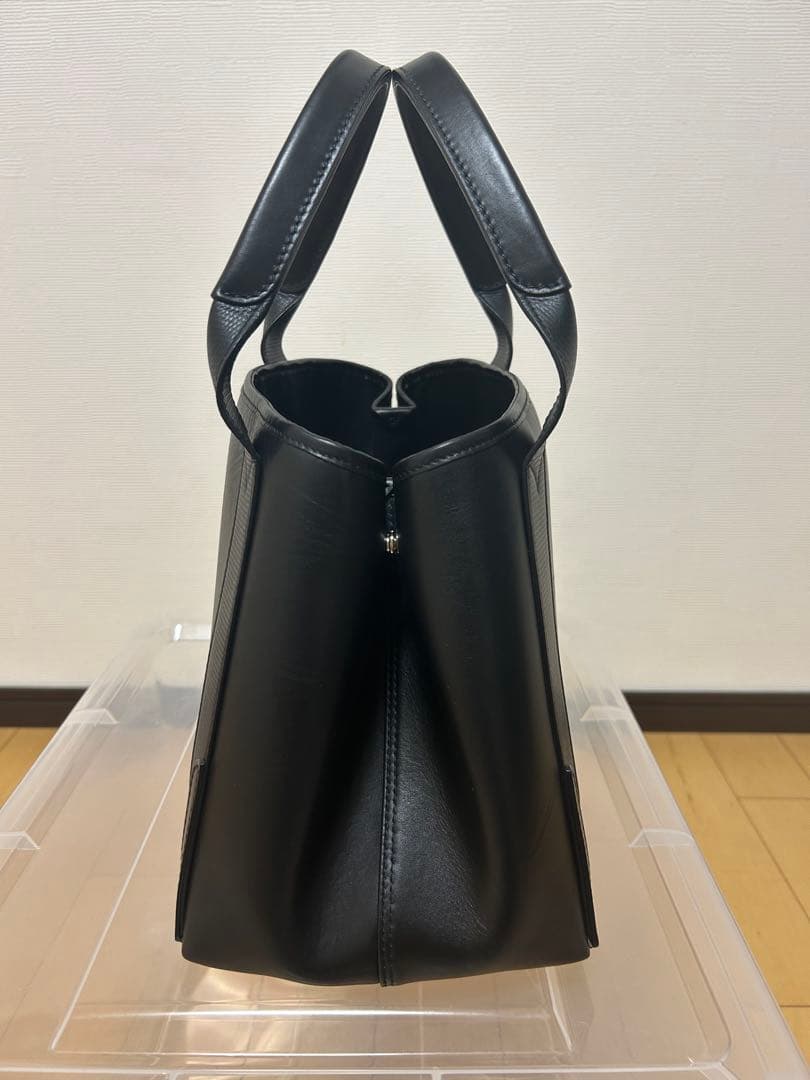 m*o様 バレンシアガ ネイビーカバス S エンボスロゴ オールレザー 黒