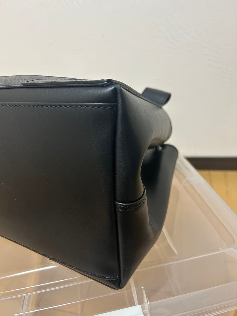 m*o様 バレンシアガ ネイビーカバス S エンボスロゴ オールレザー 黒