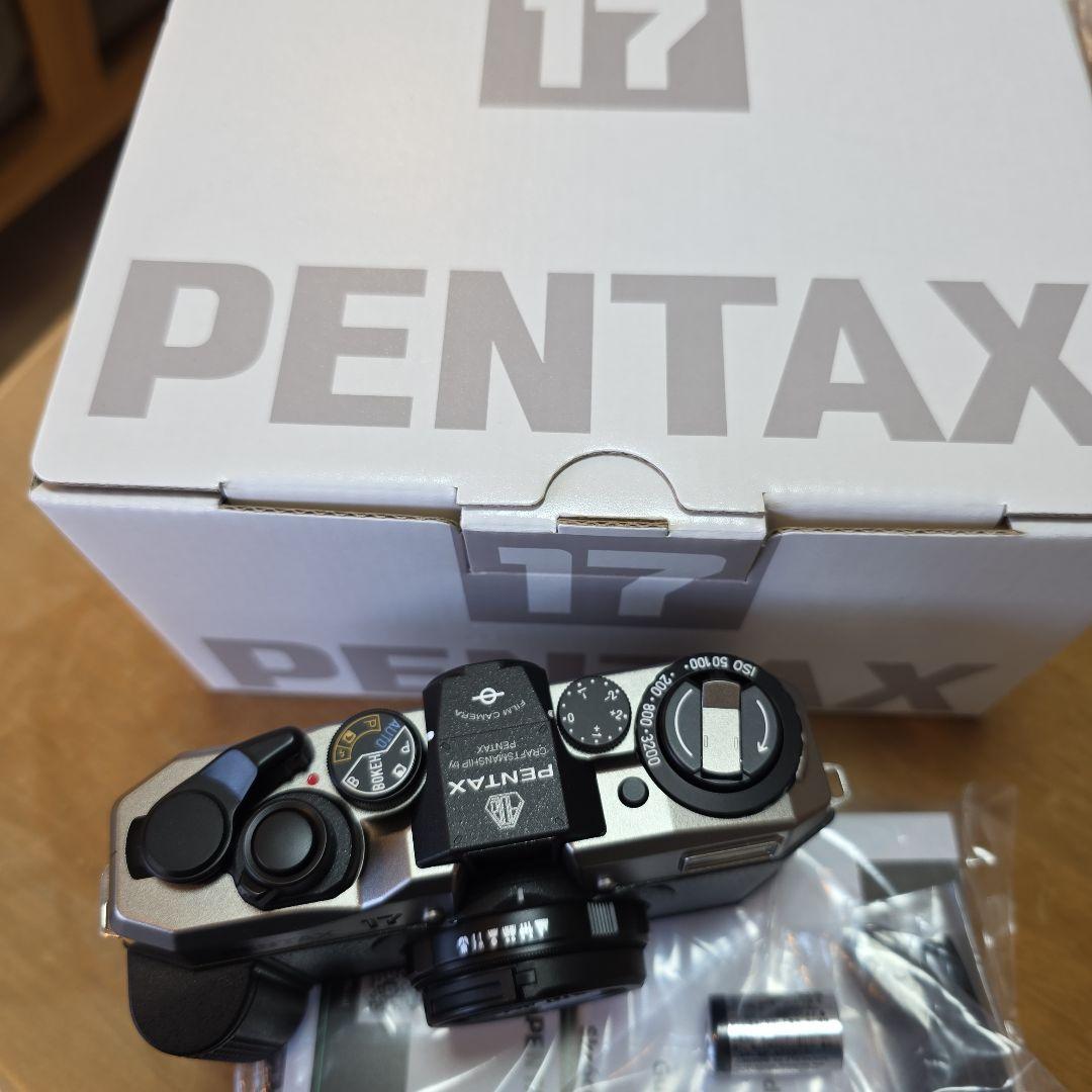 新品同様 Pentax 17 Dark Silver Film Camera
