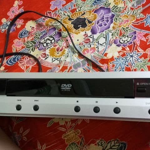 DVD プレーヤー
