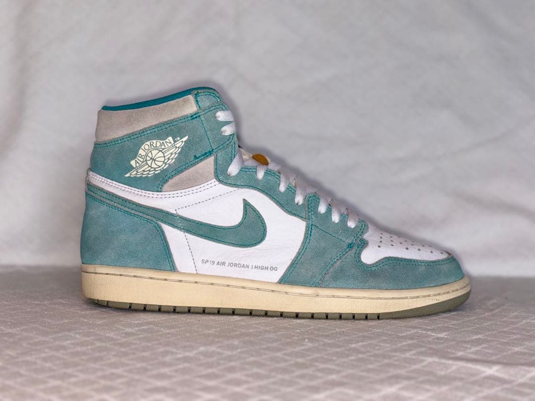 Nike Air Jordan 1 ターボグリーン